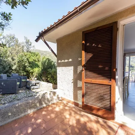 Vista Su Morcone Capoliveri (Isola d'Elba)